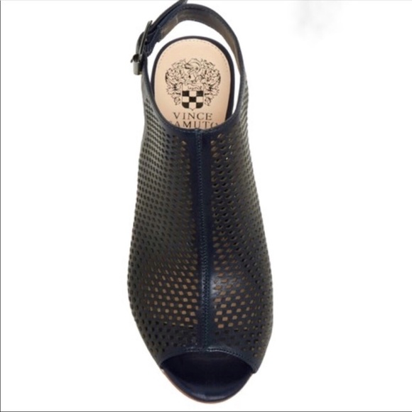 Vince Camuto Evangelina Slingback Sandals - Picture 3 of 7